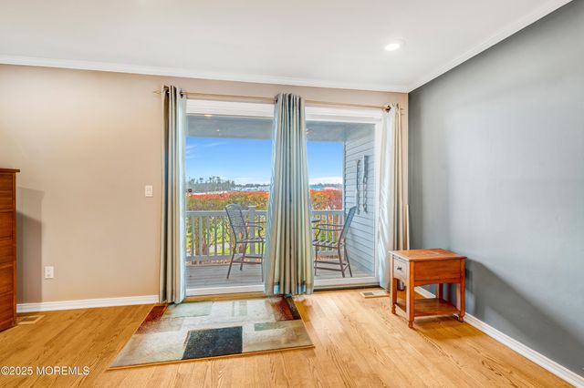 302 Spinnakers Cove, Toms River, NJ 08753