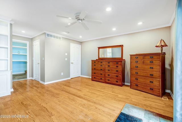 302 Spinnakers Cove, Toms River, NJ 08753