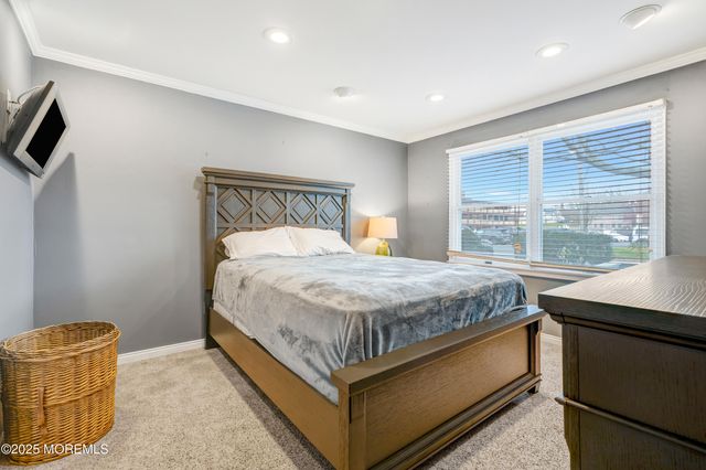 302 Spinnakers Cove, Toms River, NJ 08753