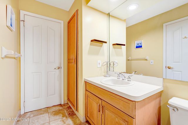 302 Spinnakers Cove, Toms River, NJ 08753