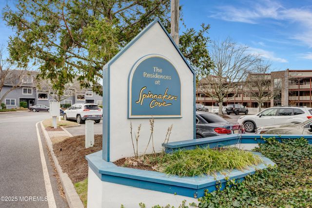 302 Spinnakers Cove, Toms River, NJ 08753