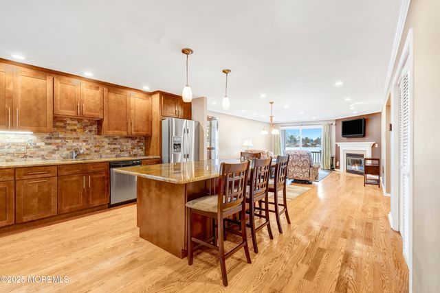 302 Spinnakers Cove, Toms River, NJ 08753