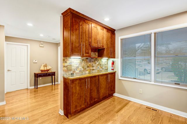 302 Spinnakers Cove, Toms River, NJ 08753