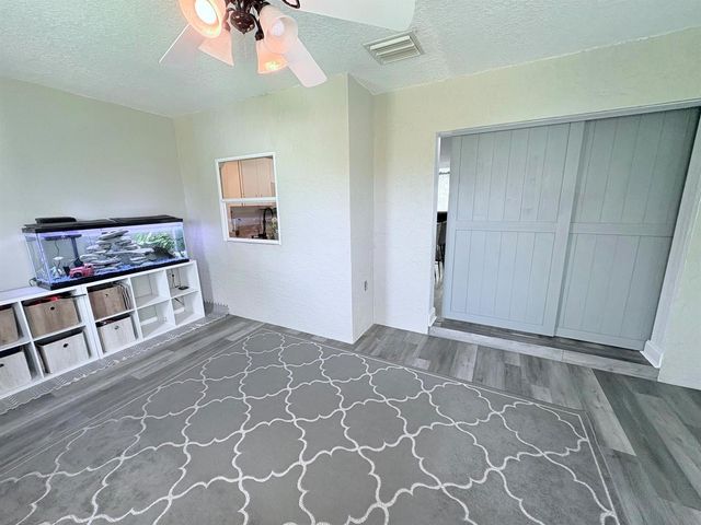 462 SE Cork Road, Port St. Lucie, FL 34984