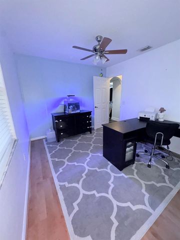 462 SE Cork Road, Port St. Lucie, FL 34984