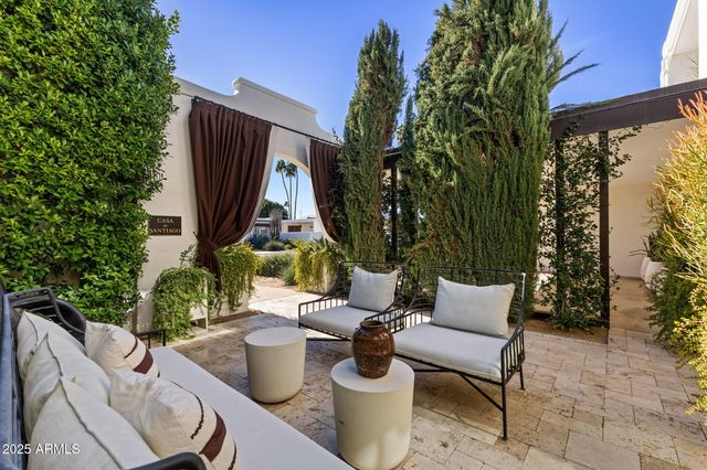 7242 E JOSHUA TREE Lane, Scottsdale, AZ 85250