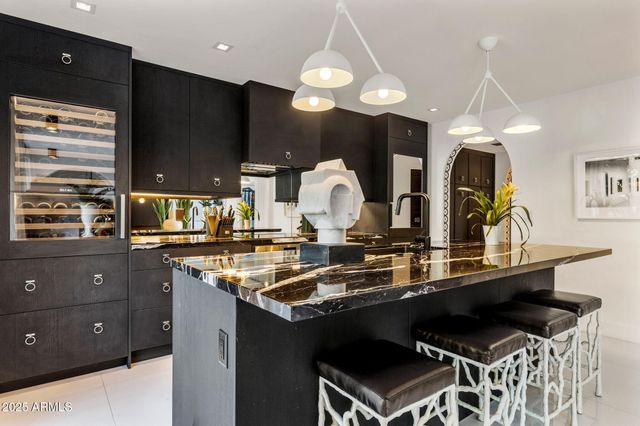 7242 E JOSHUA TREE Lane, Scottsdale, AZ 85250