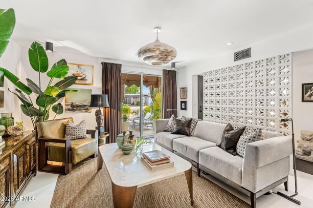 7242 E JOSHUA TREE Lane, Scottsdale, AZ 85250