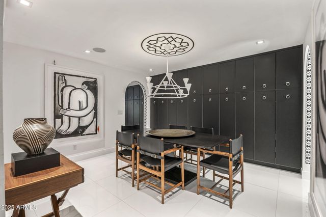 7242 E JOSHUA TREE Lane, Scottsdale, AZ 85250