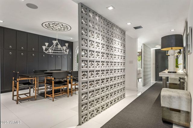 7242 E JOSHUA TREE Lane, Scottsdale, AZ 85250