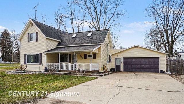 200 W Adams Street, Coleman, MI 48618