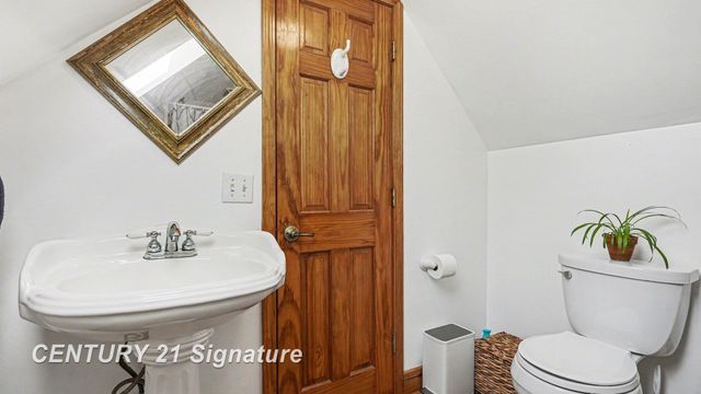 200 W Adams Street, Coleman, MI 48618