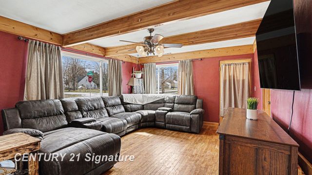 200 W Adams Street, Coleman, MI 48618
