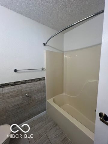 4538 Brookmeadow Drive, Indianapolis, IN 46254