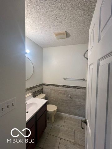 4538 Brookmeadow Drive, Indianapolis, IN 46254