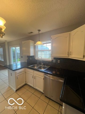 4538 Brookmeadow Drive, Indianapolis, IN 46254