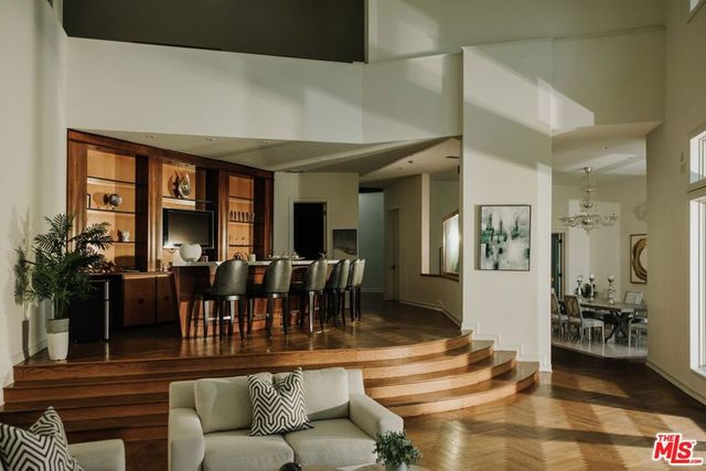 11037 Anzio Road, Los Angeles, CA 90077