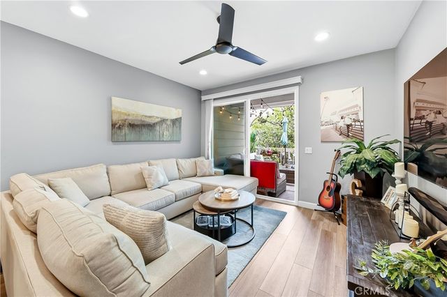 20191 Cape Coral Lane 3-114, Huntington Beach, CA 92646