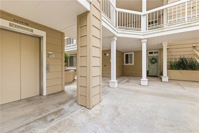 20191 Cape Coral Lane 3-114, Huntington Beach, CA 92646