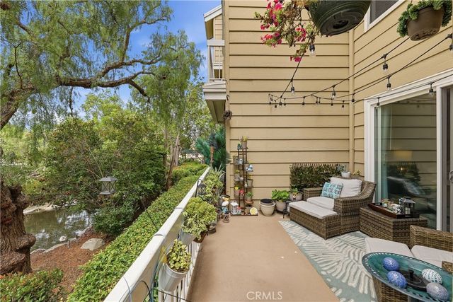 20191 Cape Coral Lane 3-114, Huntington Beach, CA 92646