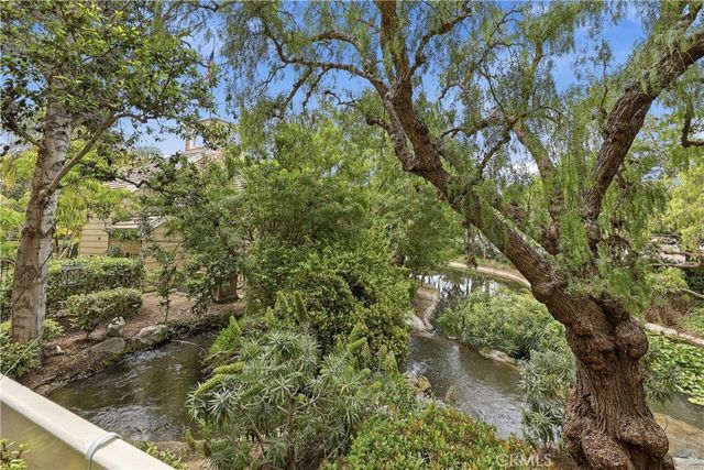 20191 Cape Coral Lane 3-114, Huntington Beach, CA 92646