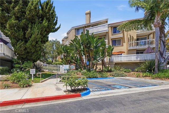 20191 Cape Coral Lane 3-114, Huntington Beach, CA 92646
