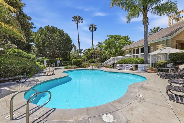 20191 Cape Coral Lane 3-114, Huntington Beach, CA 92646