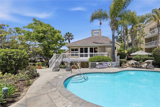 20191 Cape Coral Lane 3-114, Huntington Beach, CA 92646