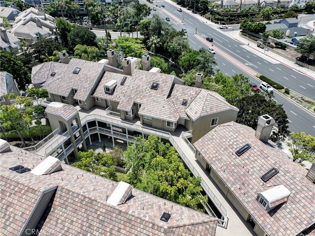 20191 Cape Coral Lane 3-114, Huntington Beach, CA 92646