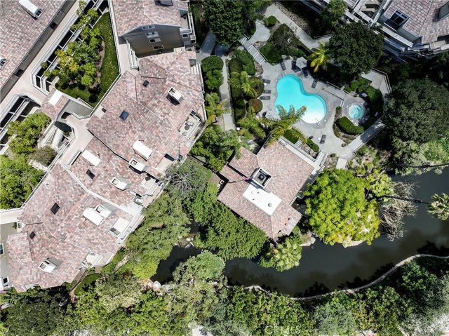 20191 Cape Coral Lane 3-114, Huntington Beach, CA 92646