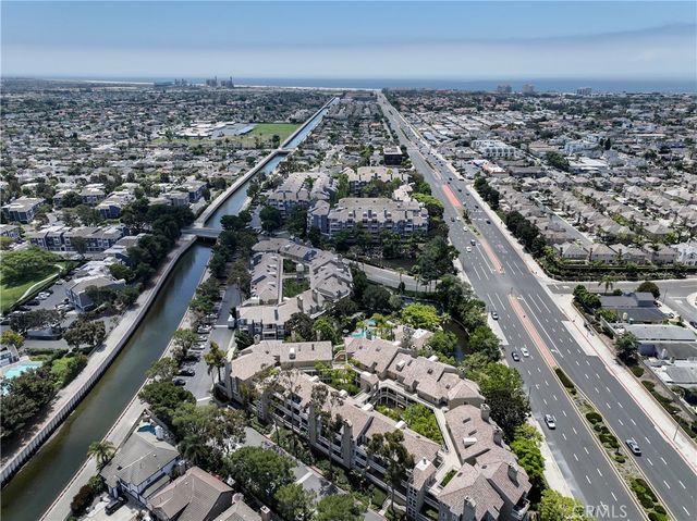 20191 Cape Coral Lane 3-114, Huntington Beach, CA 92646