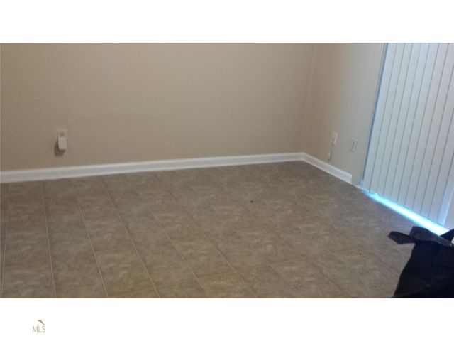 125 Tiburon Court, Lithonia, GA 30038