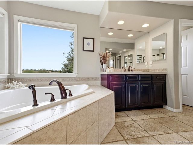 9275 E Aspen Hill Pl, Lone Tree, CO 80124