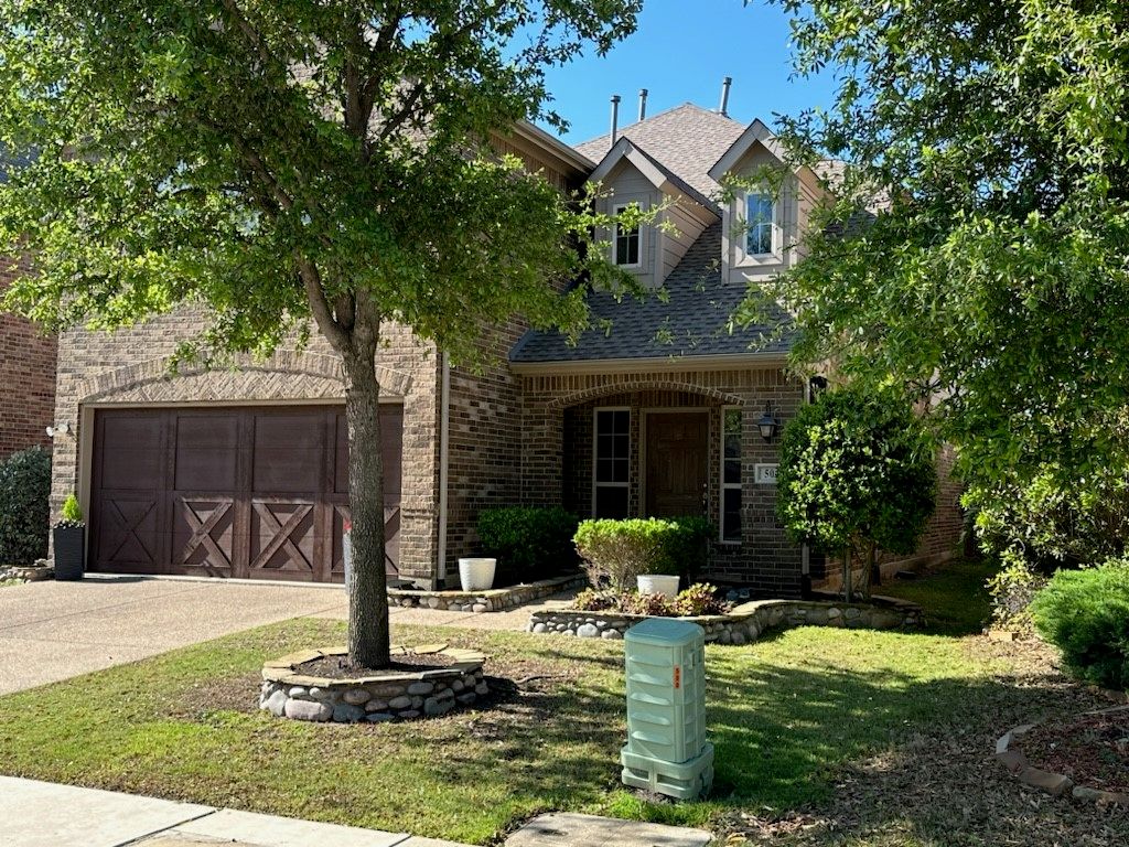 504 Eastland Drive, Lewisville, TX 75056