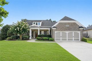 210 Misty Grove Drive, Loganville, GA 30052