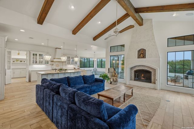 11418 Anaqua Springs, Boerne, TX 78006