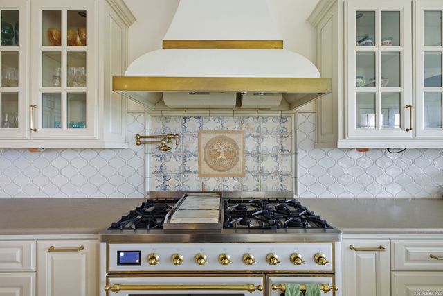 11418 Anaqua Springs, Boerne, TX 78006