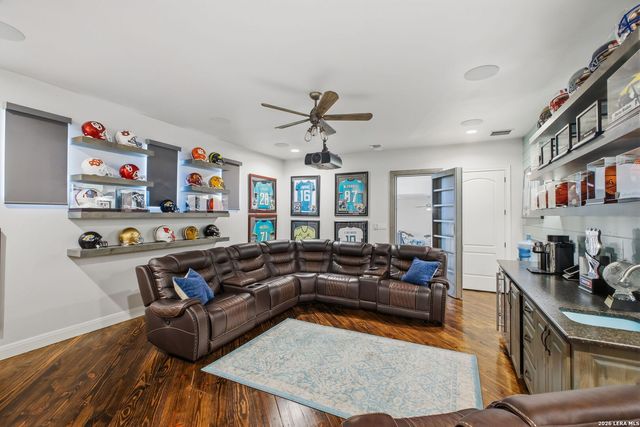 11418 Anaqua Springs, Boerne, TX 78006