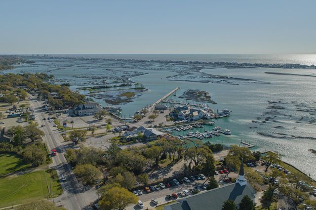 342 Misty Breeze Ln., Garden City Beach, SC 29576