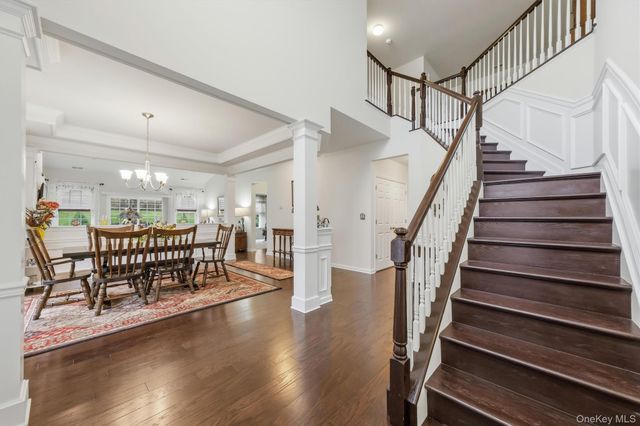 8 Atkins Court, Carmel, NY 10512