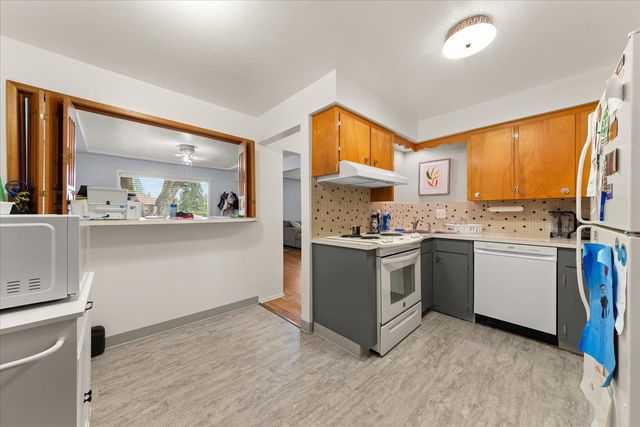 5905 N Astor St, Spokane, WA 99208