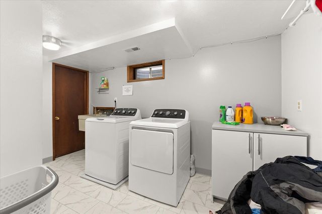 5905 N Astor St, Spokane, WA 99208