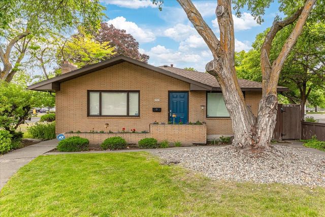 5905 N Astor St, Spokane, WA 99208