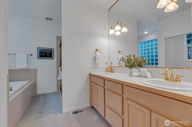 5230 W Old Stump Drive NW, Gig Harbor, WA 98332