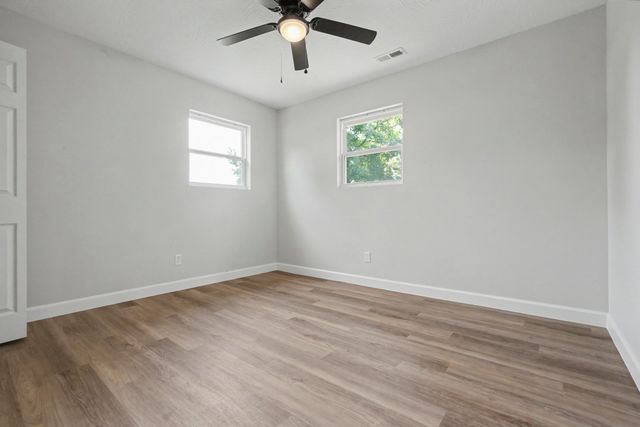 2752 W Sylvia Court, Springfield, MO 65803