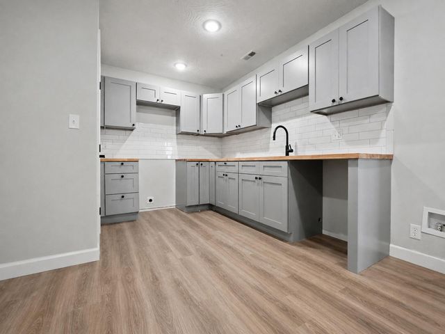2752 W Sylvia Court, Springfield, MO 65803
