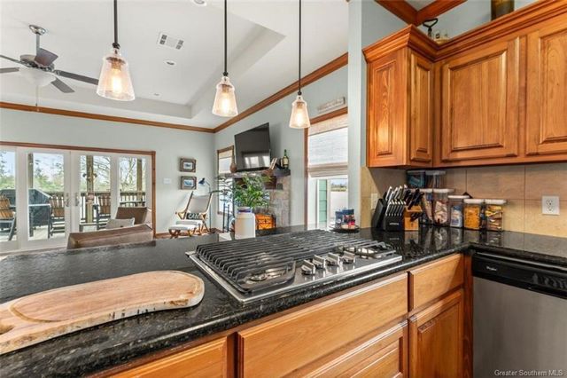 36 River Road, Lake Charles, LA 70601