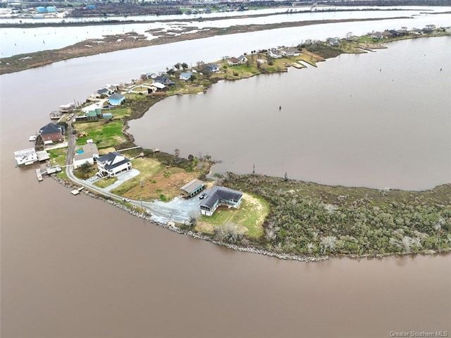 36 River Road, Lake Charles, LA 70601