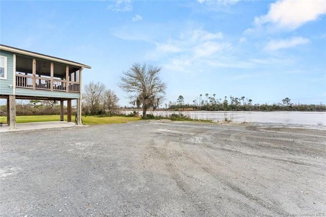36 River Road, Lake Charles, LA 70601