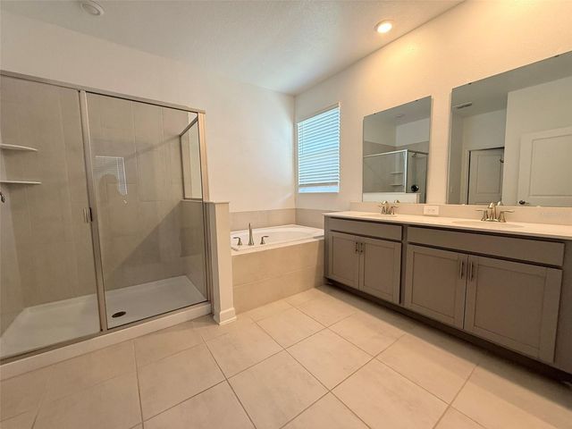 2410 RELAXING LANE, Kissimmee, FL 34744